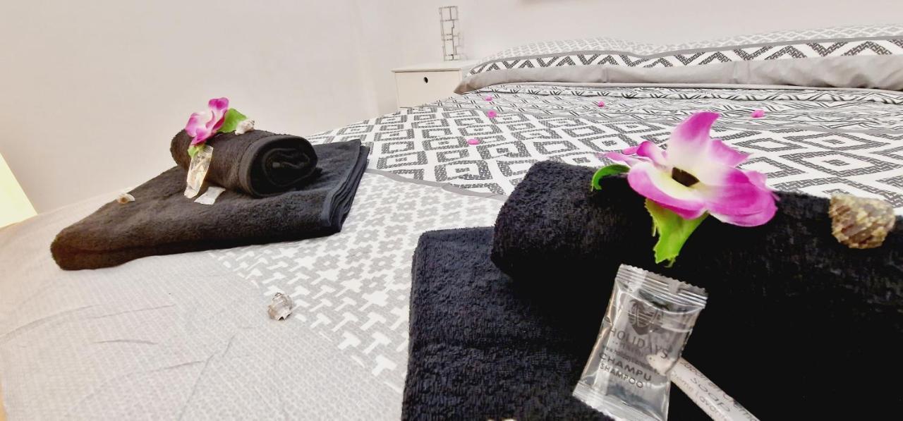 Fantastic 3 Bedroom Next Playa Las Americas & Wifi Free Playa Feñabe Buitenkant foto